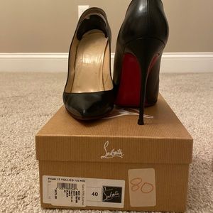Piggalle Follies black leather louboutins